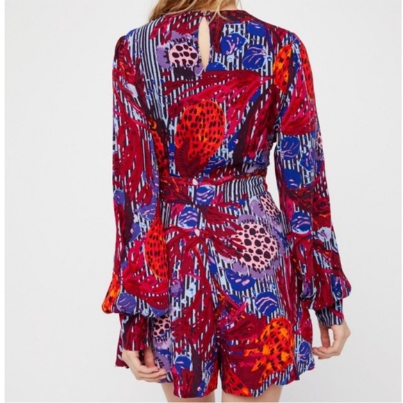 Free People Audrey Long Sleeve V-neck Romper Size 6 - Picture 4 of 7